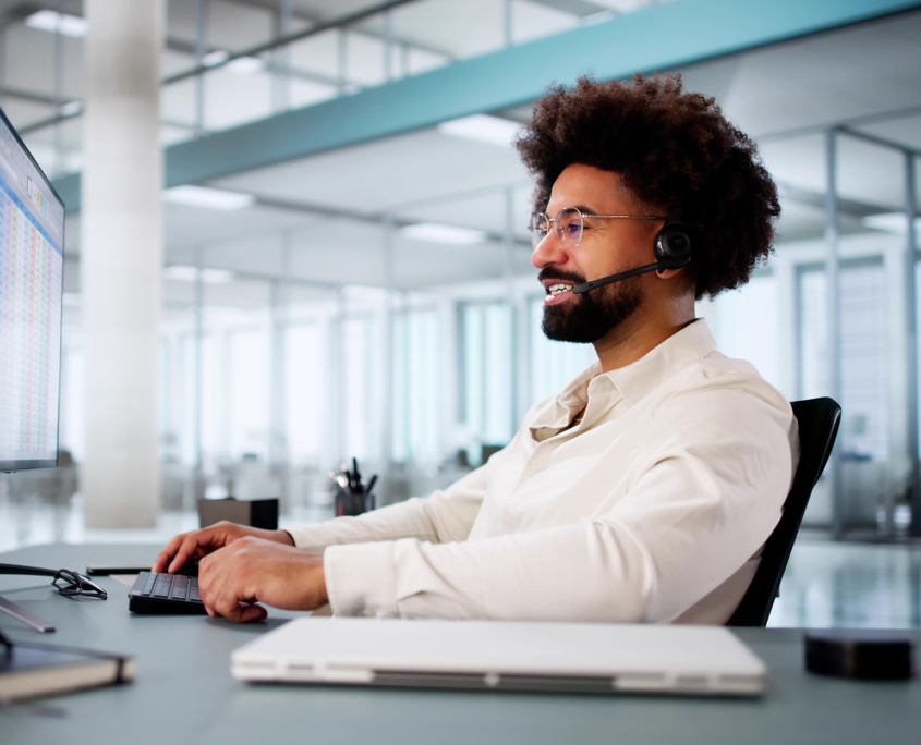 Tech Support Specialist Assisting Customer